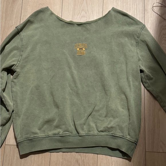 Urban Outfitters colorado crew neck s/m - Picture 3 of 4